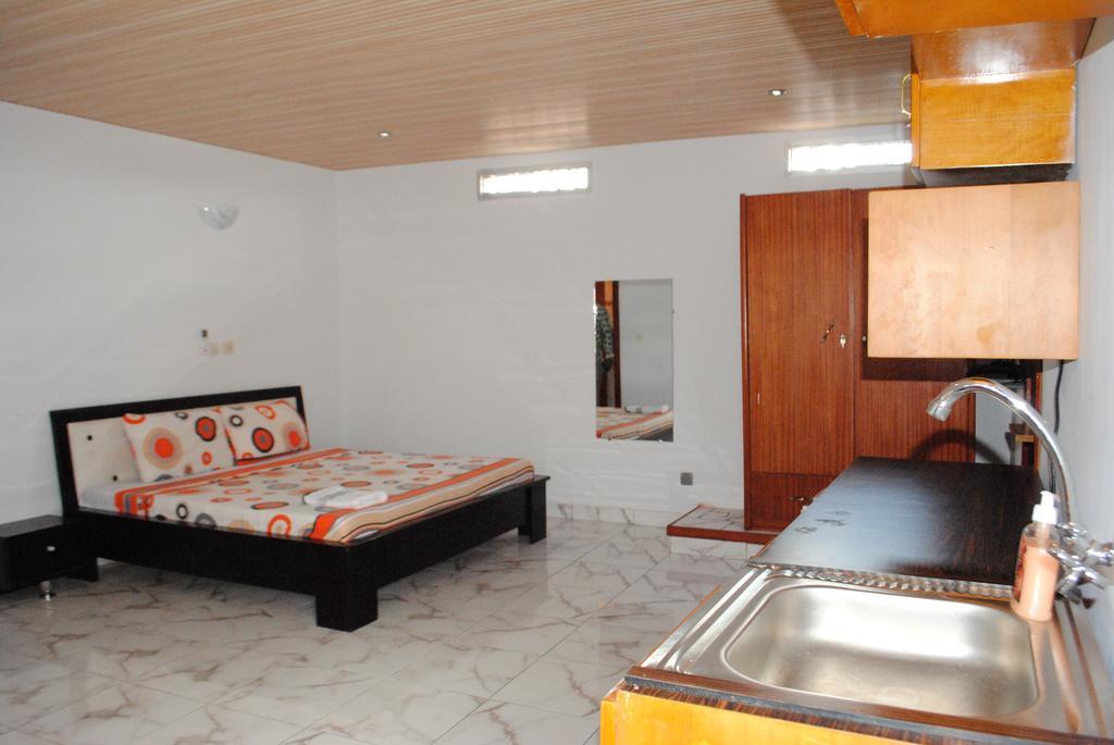 Lagrande-Vi Hotel Abidjan Bagian luar foto